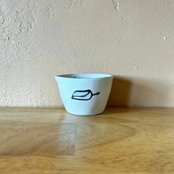 NWTS Set Of 4 Ceramic Nesting Measuring Cups From Rae Dunn Artisans Collection. - Picture 9 of 11